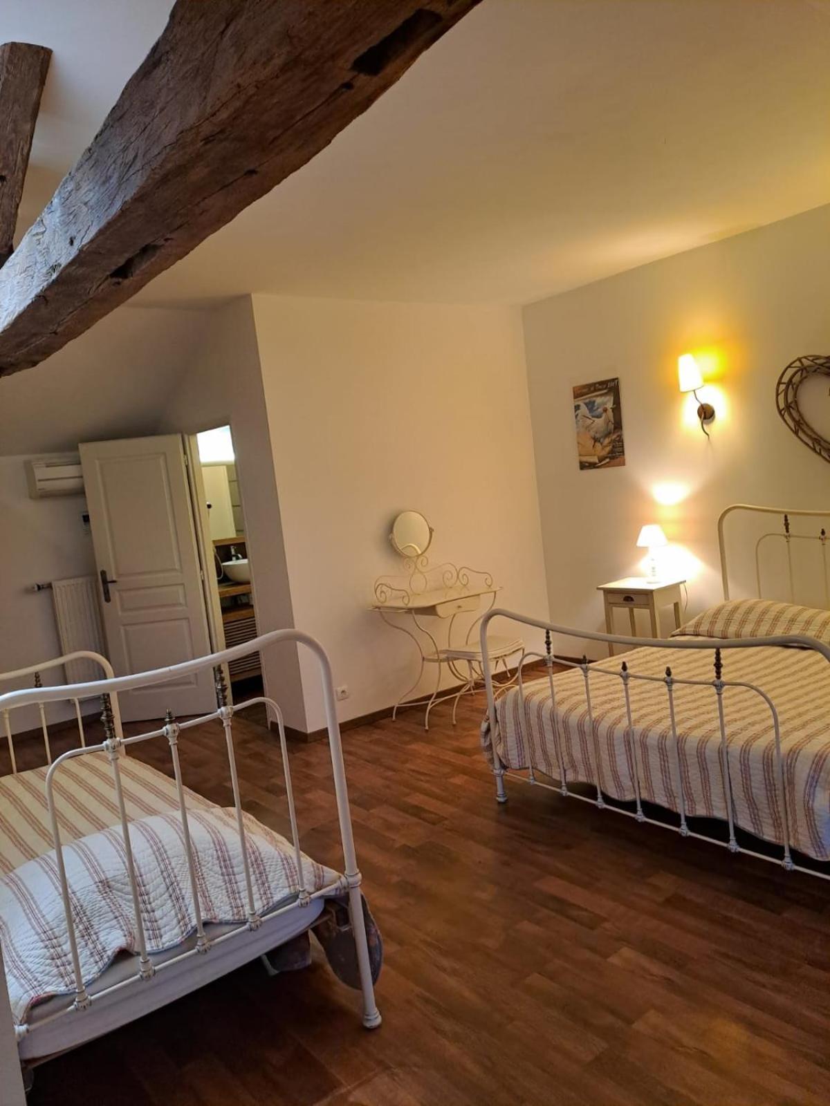 Bed and Breakfast Le Moulin Du Fay Villemotier Exterior foto